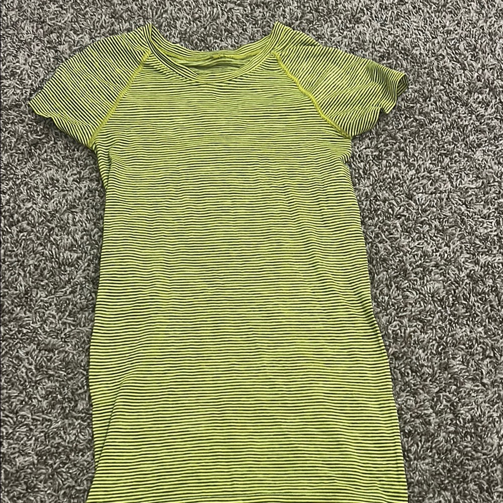 Yellow stripped lululemon swiftly tech